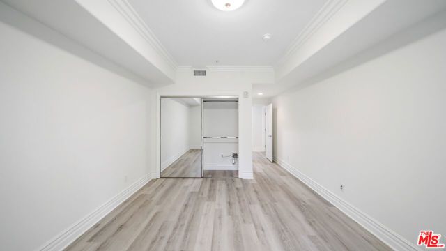 2306 FOX HILLS Drive 103, Los Angeles, CA 90064