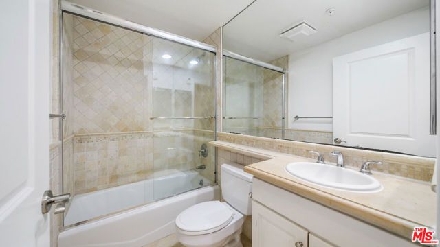 2306 FOX HILLS Drive 103, Los Angeles, CA 90064