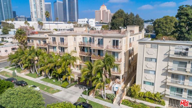 2306 FOX HILLS Drive 103, Los Angeles, CA 90064