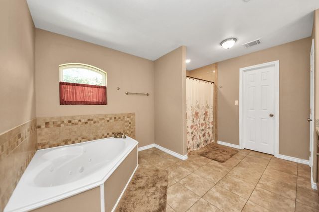 197 County Road 348, Cleveland, TX 77327