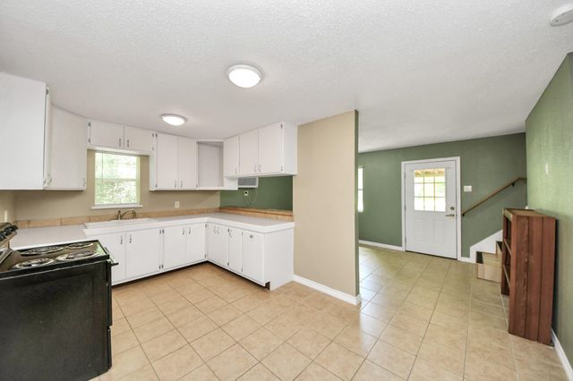 197 County Road 348, Cleveland, TX 77327