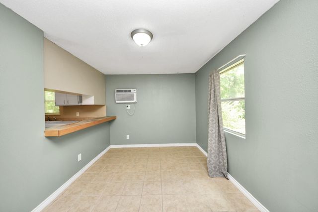 197 County Road 348, Cleveland, TX 77327