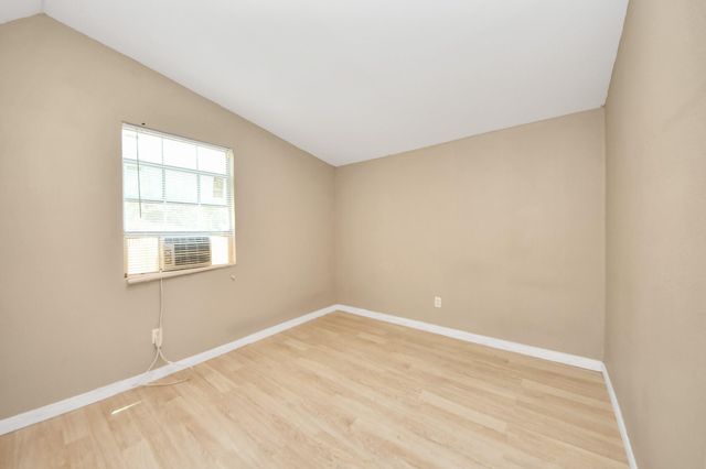 197 County Road 348, Cleveland, TX 77327