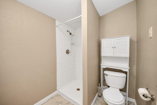 197 County Road 348, Cleveland, TX 77327