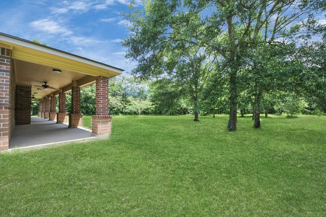 197 County Road 348, Cleveland, TX 77327