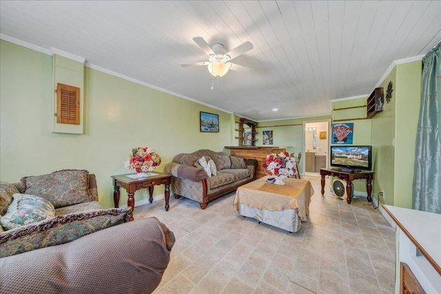 1707 Glendon RD, Salem, VA 24153