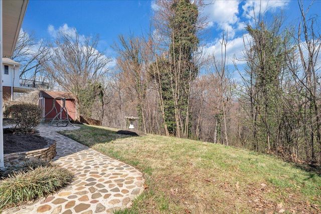 1707 Glendon RD, Salem, VA 24153