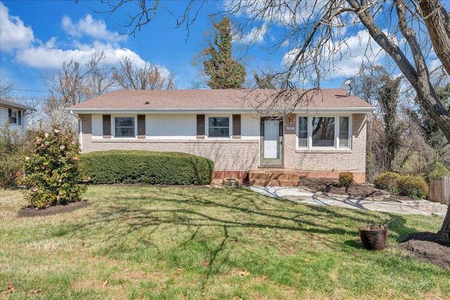 1707 Glendon RD, Salem, VA 24153