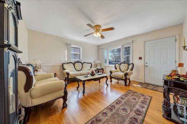 1707 Glendon RD, Salem, VA 24153