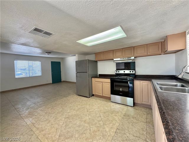 1815 Evelyn Avenue, Henderson, NV 89011