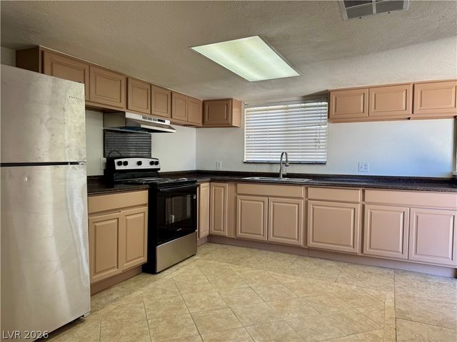 1815 Evelyn Avenue, Henderson, NV 89011
