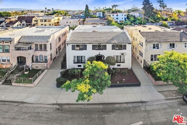 852 N Oxford Avenue, Los Angeles, CA 90029