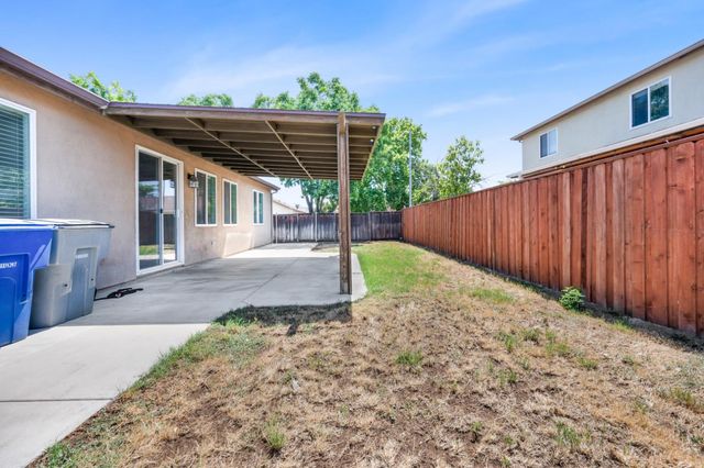 5294 E Geary Street, Fresno, CA 93727