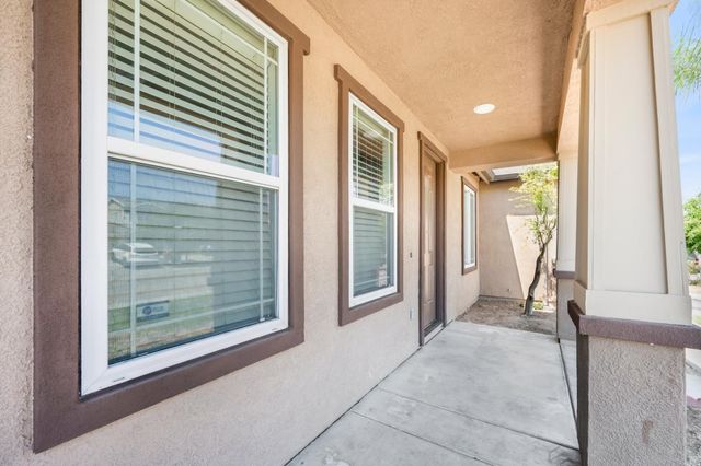 5294 E Geary Street, Fresno, CA 93727