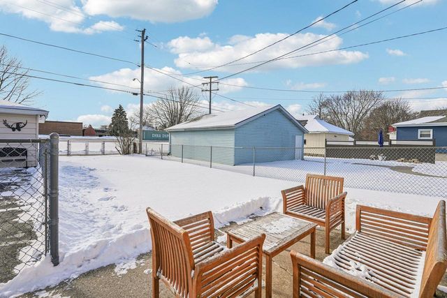 1507 Marquette AVENUE, South Milwaukee, WI 53172