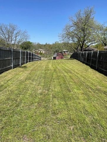261 Timberlake Drive, Azle, TX 76020