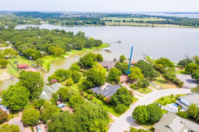 261 Timberlake Drive, Azle, TX 76020