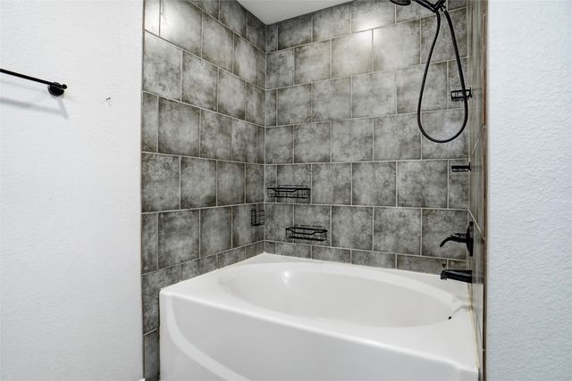 261 Timberlake Drive, Azle, TX 76020