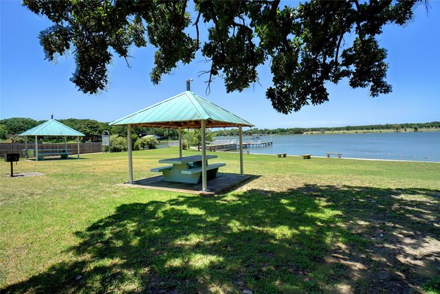 261 Timberlake Drive, Azle, TX 76020
