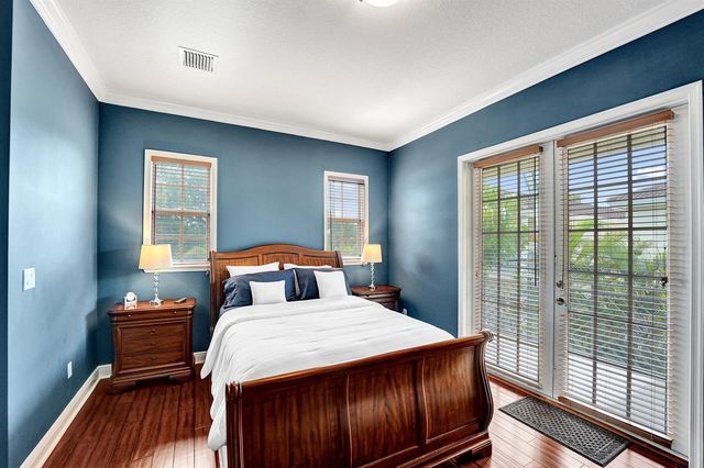 1400 NE 24th Street 1400, Wilton Manors, FL 33305