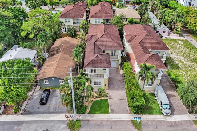 1400 NE 24th Street 1400, Wilton Manors, FL 33305