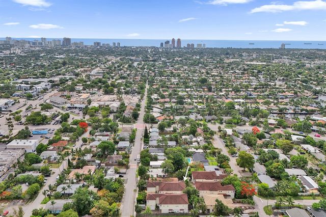 1400 NE 24th Street 1400, Wilton Manors, FL 33305