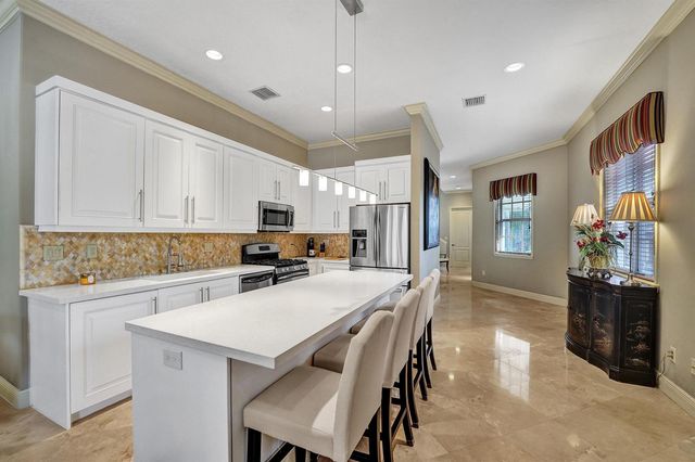 1400 NE 24th Street 1400, Wilton Manors, FL 33305