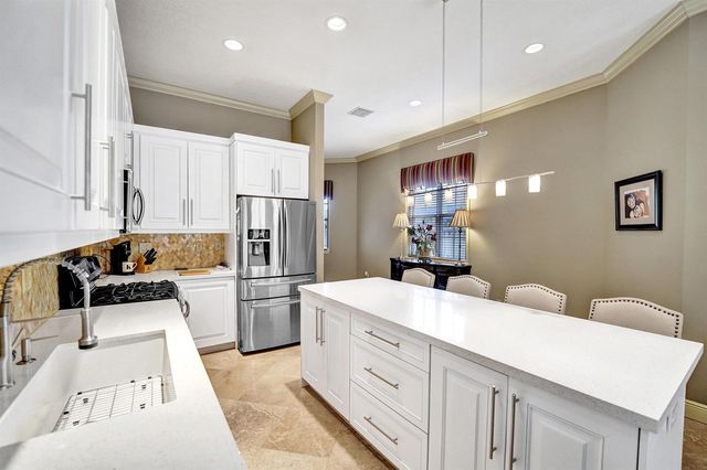 1400 NE 24th Street 1400, Wilton Manors, FL 33305