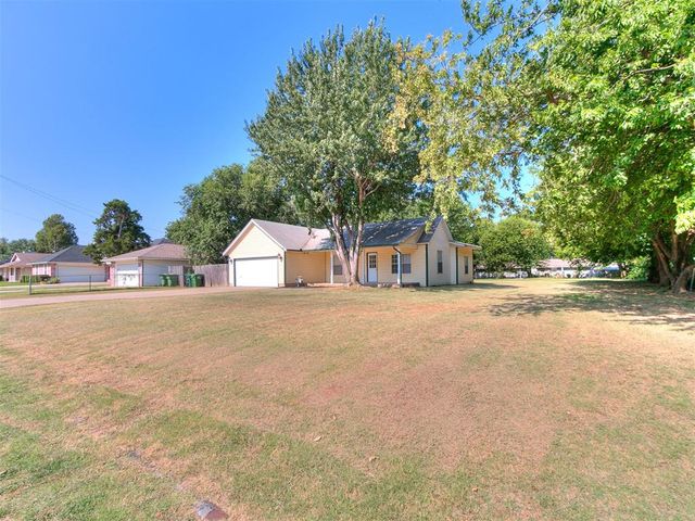 510 S 1st Street, Yukon, OK 73099