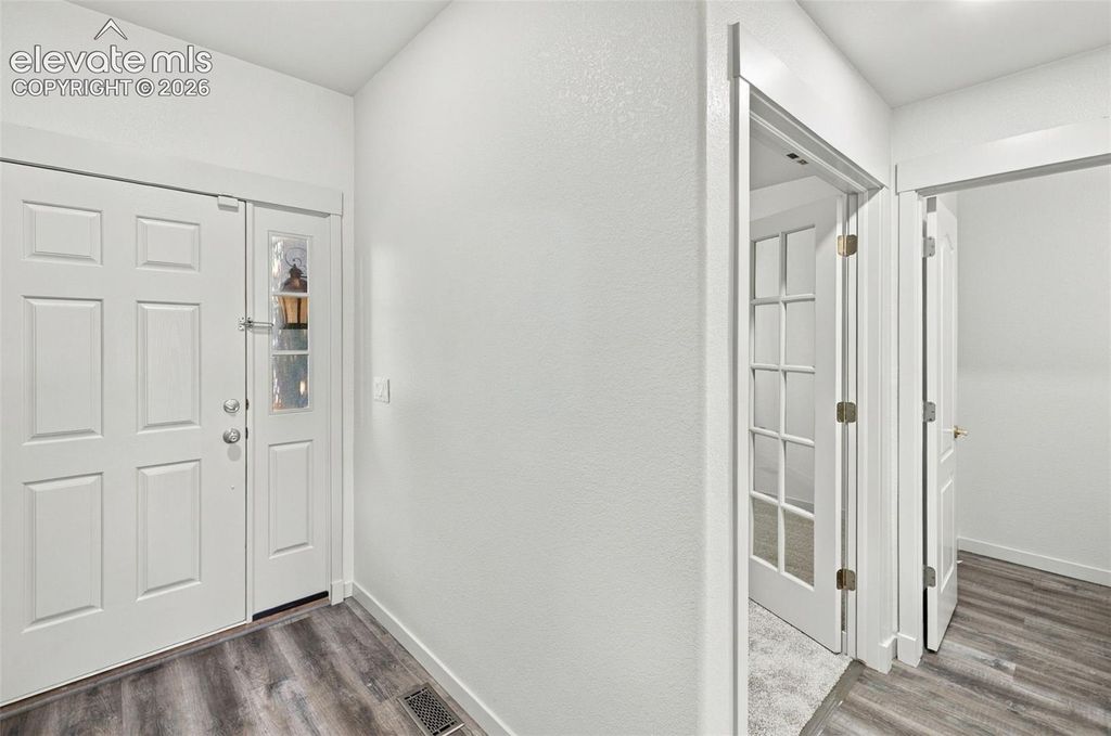 3335 Hollycrest Drive, Colorado Springs, CO 80920 — photo 2