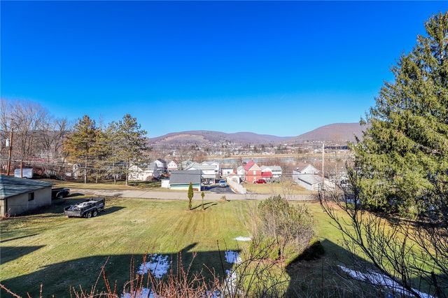 317 West 1st Street, Corning City, NY 14830