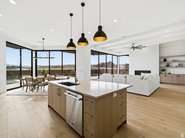 3267 COTTONTAIL WAY, Hurricane, UT 84737