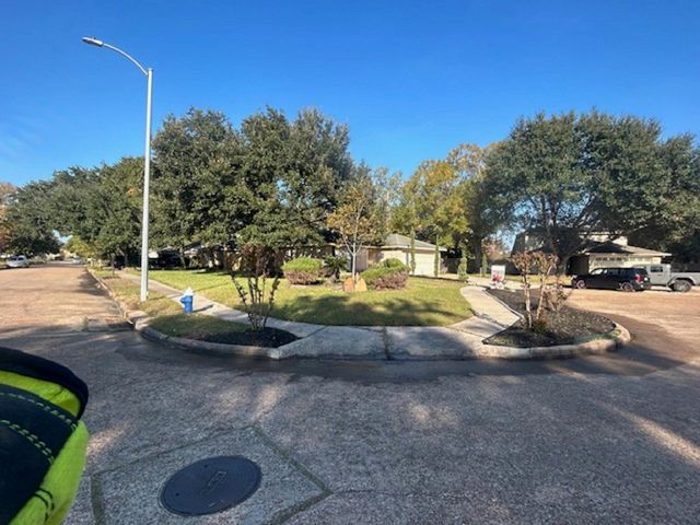 9810 Fernstone Lane, Houston, TX 77070