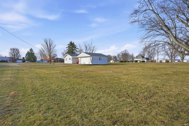 10740 W State Road 32, Parker City, IN 47368