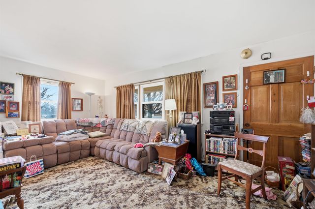 10740 W State Road 32, Parker City, IN 47368