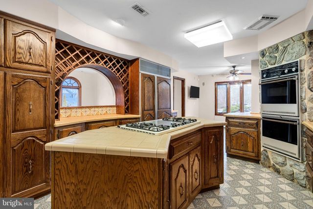 9 PRESTILE PL, Robbinsville, NJ 08691