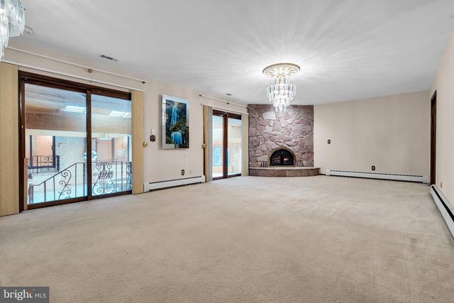 9 PRESTILE PL, Robbinsville, NJ 08691