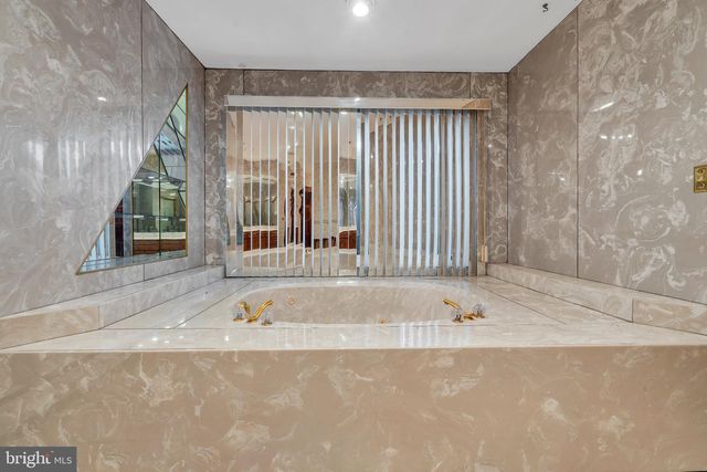 9 PRESTILE PL, Robbinsville, NJ 08691