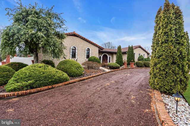 9 PRESTILE PL, Robbinsville, NJ 08691