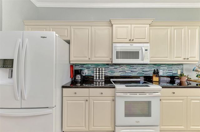 25507 HERITAGE LAKE BOULEVARD 2, Punta Gorda, FL 33983