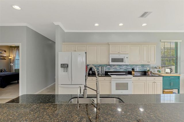 25507 HERITAGE LAKE BOULEVARD 2, Punta Gorda, FL 33983