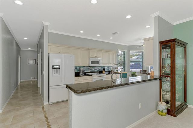 25507 HERITAGE LAKE BOULEVARD 2, Punta Gorda, FL 33983