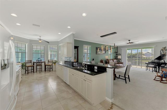 25507 HERITAGE LAKE BOULEVARD 2, Punta Gorda, FL 33983