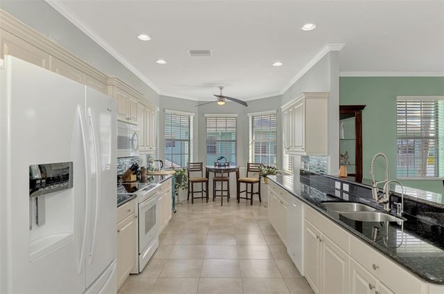 25507 HERITAGE LAKE BOULEVARD 2, Punta Gorda, FL 33983