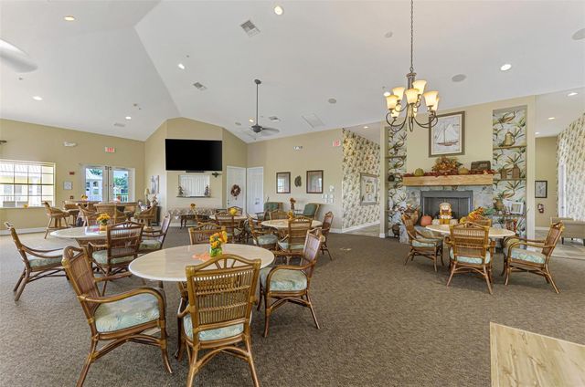 25507 HERITAGE LAKE BOULEVARD 2, Punta Gorda, FL 33983