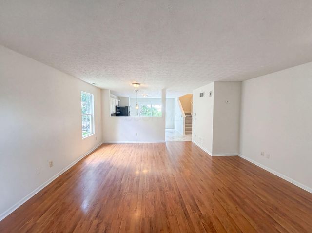 4625 Kenross Drive, Columbus, OH 43207
