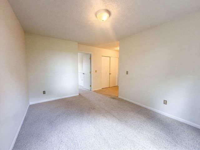4625 Kenross Drive, Columbus, OH 43207
