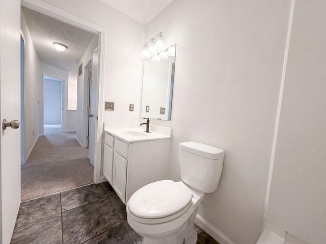 4625 Kenross Drive, Columbus, OH 43207