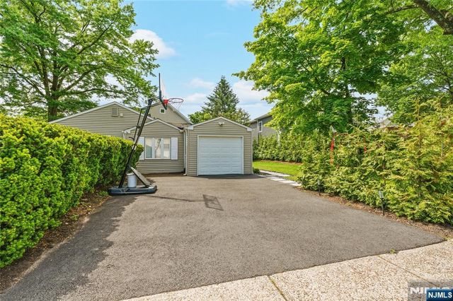 231 Beech Drive, River Edge, NJ 07661