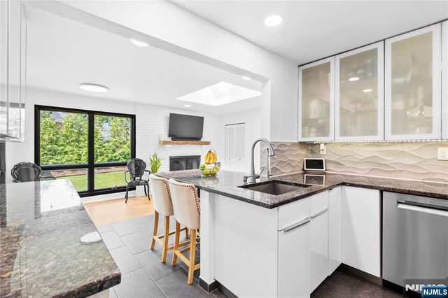 231 Beech Drive, River Edge, NJ 07661
